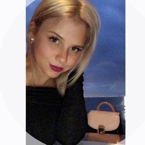 Meet your Posher, Anastasia